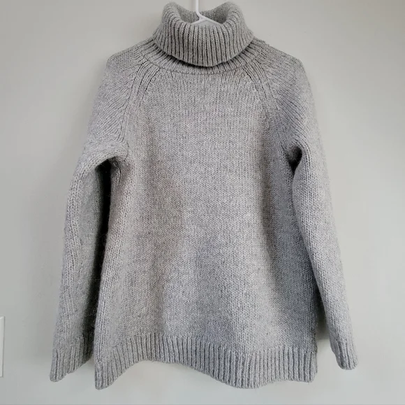 GAP Gray Alpaca Blend Turtleneck Women's Size L Turtleneck Cozy Chunky Fisherman - Picture 1 of 11